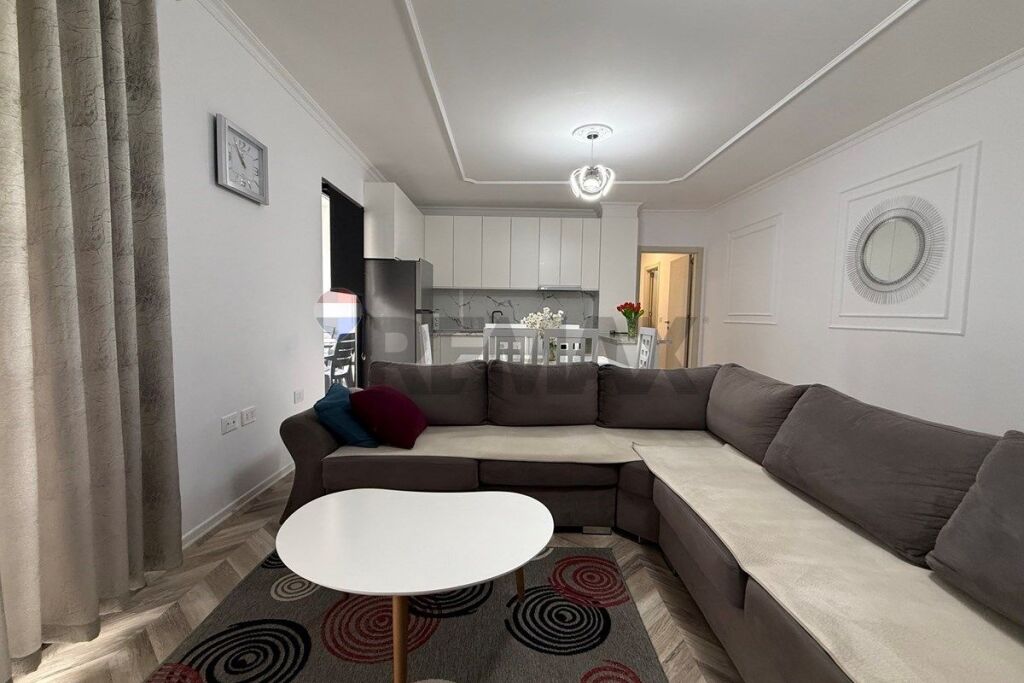 Appartamento in vendita a Rruga 5 Maji, Tirana, 133 m². Foto 2 di 3