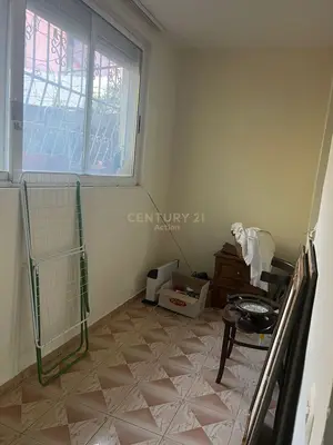 Apartament 1+1 në shitje në Tregu Elektrik, Tiranë, 60 m². Foto 8 nga 9