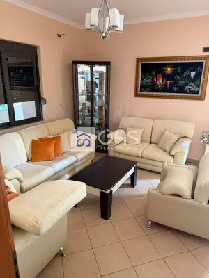 Apartament 2+1 me qera në Rruga 5 Maji, Tiranë, 126 m². Foto 2 nga 8