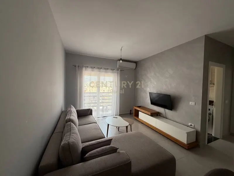 Appartamento 1+1 in vendita a Sheshi Selvia, Tirana, 75 m²
