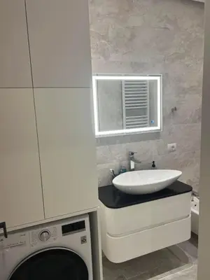 Apartament 2+1 me qera në Rruga Hajredin Haxhiraj, Vlorë, 110 m². Foto 10 nga 12