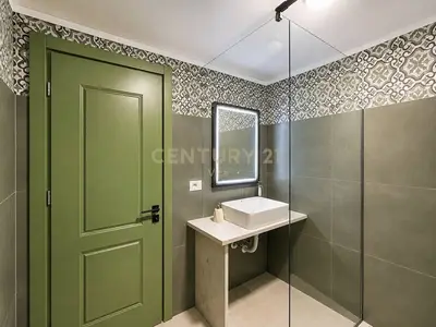 Villa for rent in Pjeze, Durrës, 500 m². Photo 9 of 9