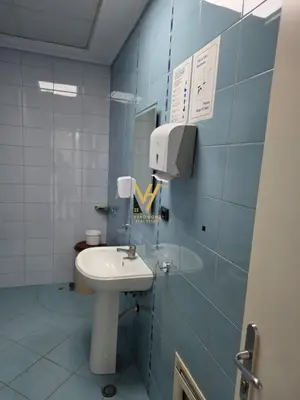 Ufficio in affitto a Kullat Binjake, Tirana, 95 m². Foto 6 di 7