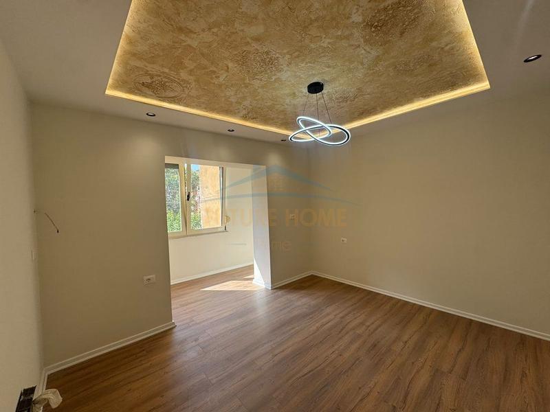 Appartamento 1+1 in vendita a Rruga Asim Vokshi, Tirana, 46 m²