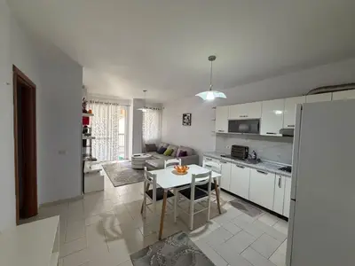 Apartament 2+1 me qera në Yzberisht, Tiranë, 90 m². Foto 6 nga 6