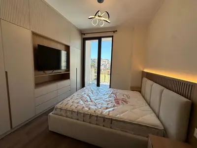 Apartament 2+1 me qera në Kompleksi Dinamo, Tiranë, 103 m². Foto 8 nga 10