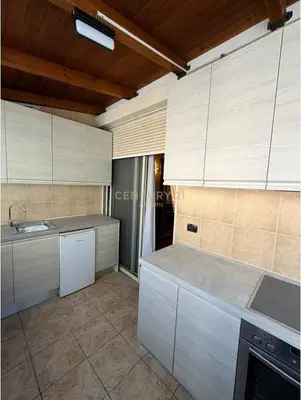 Studio for rent in Shkolla e Kuqe, Tirana, 83 m². Photo 5 of 6
