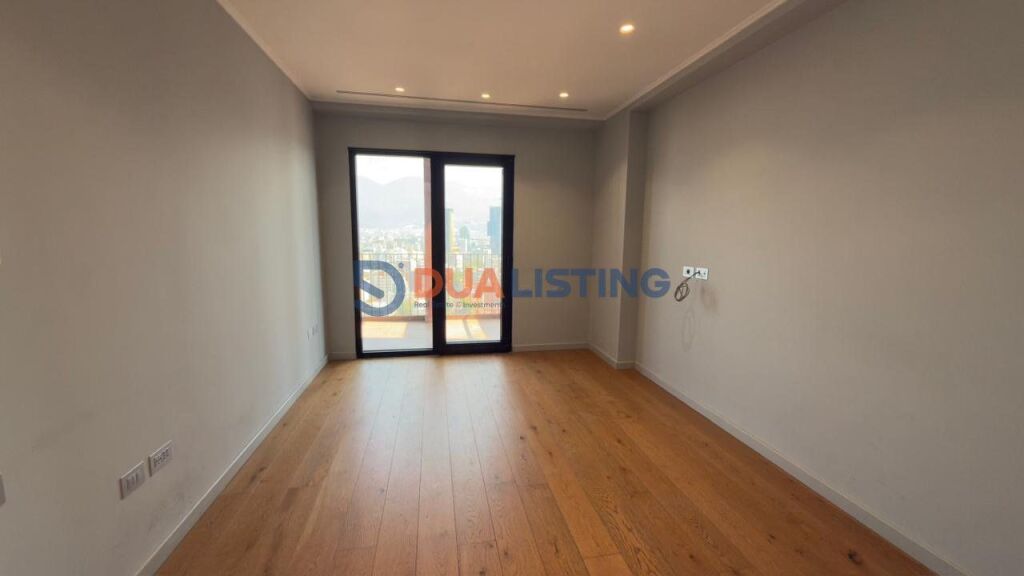 Ufficio in affitto a 21 Dhjetori, Tirana, 180 m²