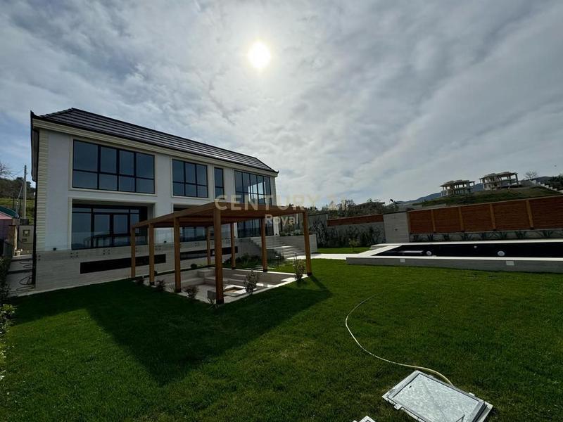 Vilë me qera në Rolling Hills Luxury Residences, Tiranë, 600 m². Foto 9 nga 12