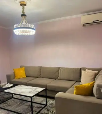 Apartament 3+1 me qera në Petro Nini Luarasi, Tiranë, 80 m². Foto 4 nga 9