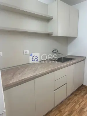 Ambient biznesi me qera në Bulevardi Zogu I, Tiranë, 120 m². Foto 6 nga 7