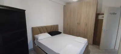 Apartament 1+1 me qera në Liqeni i Thatë, Tiranë, 60 m². Foto 3 nga 4