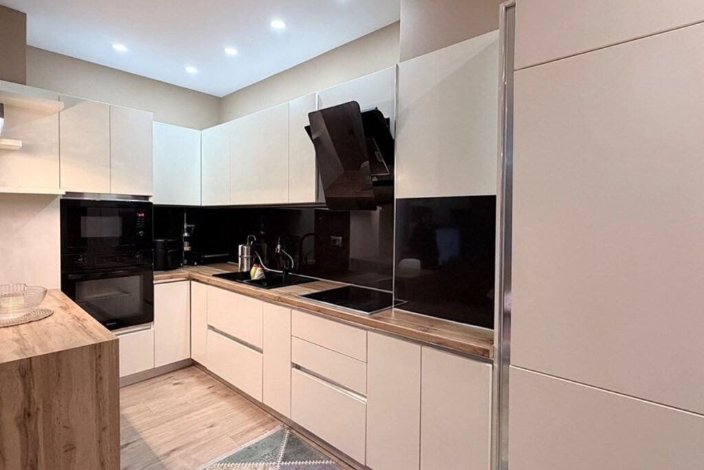 Appartamento in vendita a Komuna e Parisit, Tirana, 114 m². Foto 3 di 3
