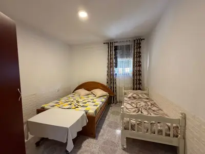 Apartament me qera në Plazh Iliria, Durrës, 50 m². Foto 2 nga 3