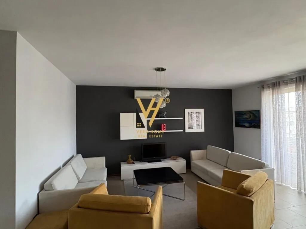 Apartament 2+1 me qera në Rruga Petro Nini Luarasi, Tiranë, 78 m². Foto 1 nga 6