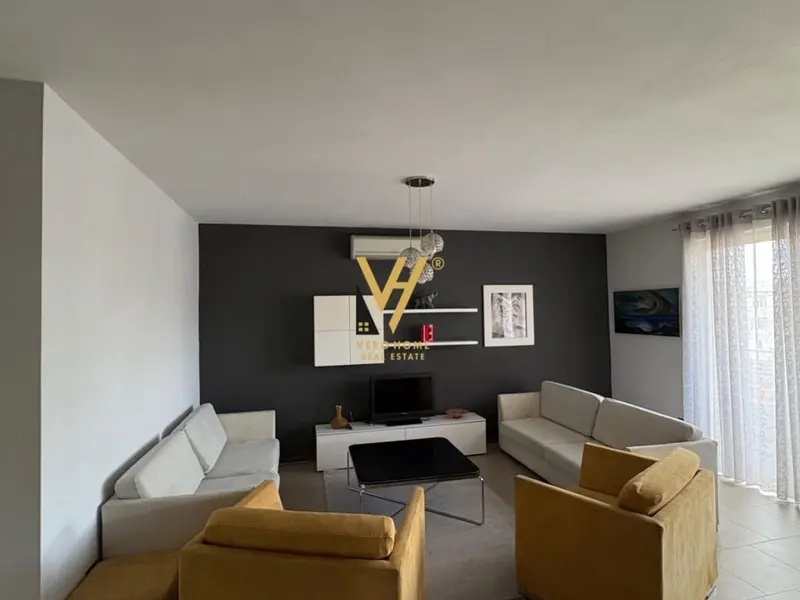 Appartamento 2+1 in affitto a Rruga Petro Nini Luarasi, Tirana, 78 m²