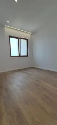 Apartament 2+1 në shitje në Rruga Fadil Bodinaku, Tiranë, 86 m². Foto 3 nga 9