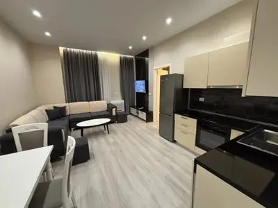 Apartament 1+1 me qera në Kopshti Botanik i Tiranës, Tiranë, 60 m². Foto 4 nga 5