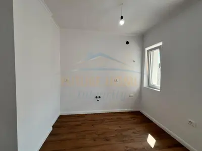 Appartamento 1+1 in vendita a Shkolla e Kuqe, Tirana, 60 m². Foto 10 di 11