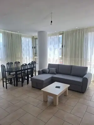 Apartament 2+1 me qera në Rruga Faik Konica, Vlorë, 90 m². Foto 4 nga 10