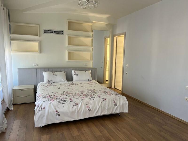 Vilë në shitje në White Houses, Tiranë, 260 m². Foto 11 nga 12