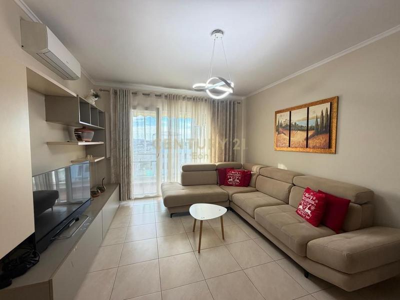 Apartament 2+1 me qera në Ujësjellës Kanalizime, Durrës, 100 m². Foto 2 nga 12