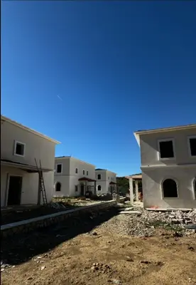 Vilë në shitje në Petrelë, Tiranë, 875 m². Foto 10 nga 12