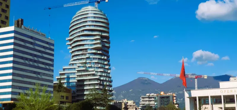 Apartment 3+1 for sale in Sheshi Skënderbej, Tirana, 177 m²