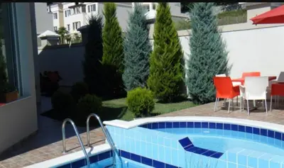 Villa for sale in Rruga e Elbasanit, Tirana, 560 m². Photo 2 of 12