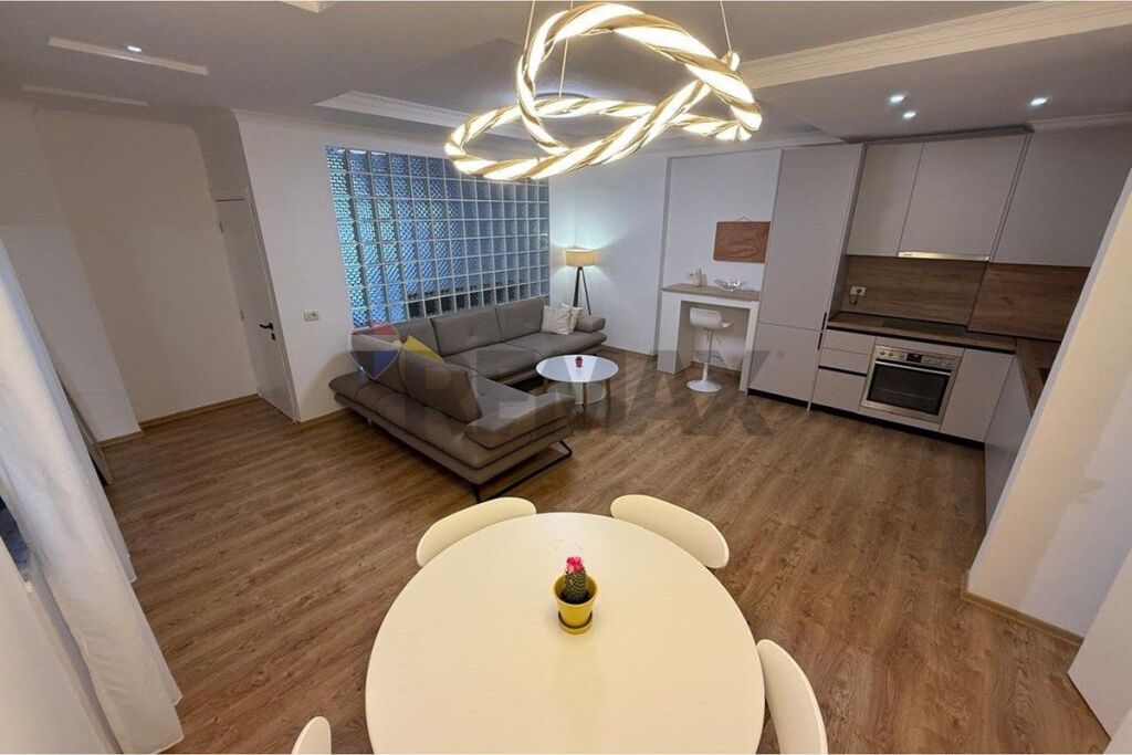 Apartment for sale in Fresku, Tirana, 75 m². Photo 3 of 3