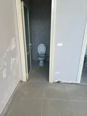Ambient biznesi në shitje në Tregu Industrial, Durrës, 58 m². Foto 6 nga 6