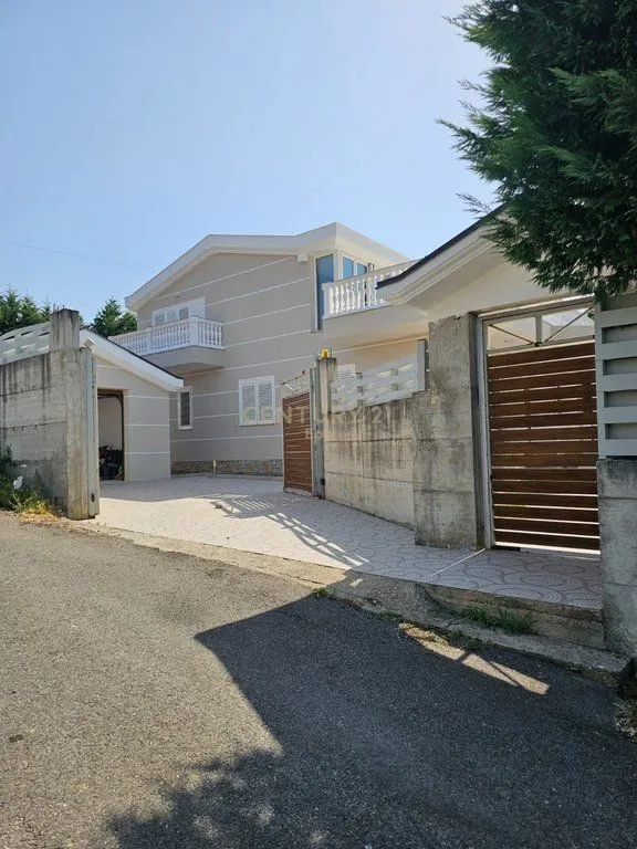 Vilë në shitje në Rrashbull, Durrës, 1 000 m². Foto 1 nga 12