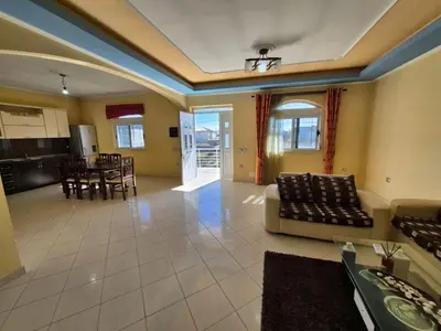 Shtëpi private me qera në Lagja 14 Shkozet, Durrës, 170 m². Foto 4 nga 10