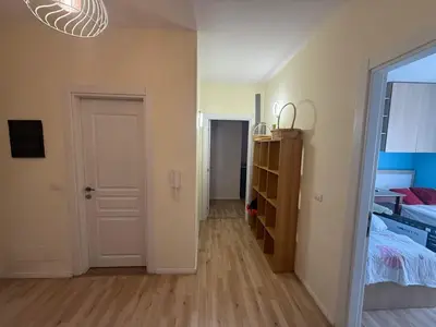 Apartament 2+1 me qera në Golden Park, Tiranë, 95 m². Foto 7 nga 9
