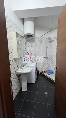 Apartament 1+1 me qera në Brryli, Tiranë, 62 m². Foto 8 nga 9