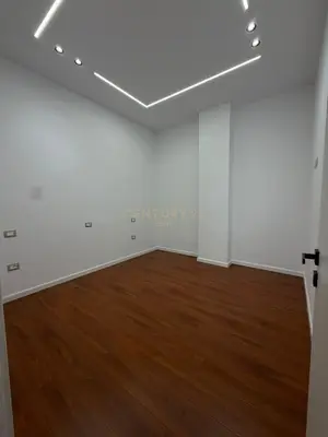 Apartament 2+1 në shitje në Rruga Aleksander Goga, Durrës, 139 m². Foto 8 nga 9