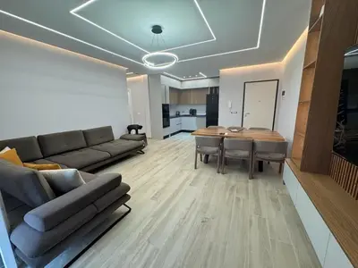 Apartament 2+1 me qera në Plazh, Durrës, 120 m². Foto 2 nga 10
