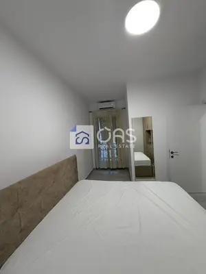 Apartament 2+1 me qera në Pallati me Shigjeta, Tiranë, 80 m². Foto 3 nga 7