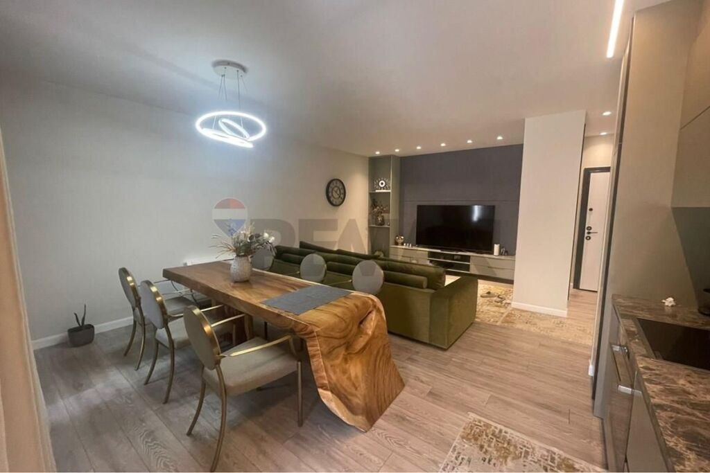 Appartamento in vendita a Rruga Jordan Misja, Tirana, 119 m². Foto 3 di 3