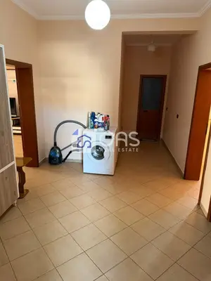 Apartament 2+1 me qera në Rruga 5 Maji, Tiranë, 126 m². Foto 6 nga 8