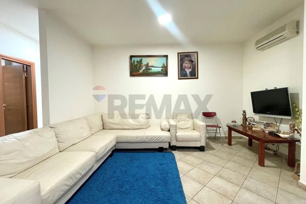 Apartment for sale in Rruga Marko Boçari, Tirana, 100 m²