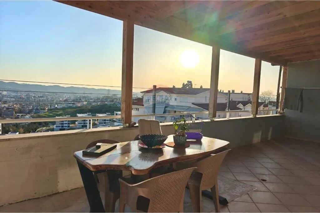 Appartamento in vendita a Linzë, Tirana, 120 m². Foto 1 di 3