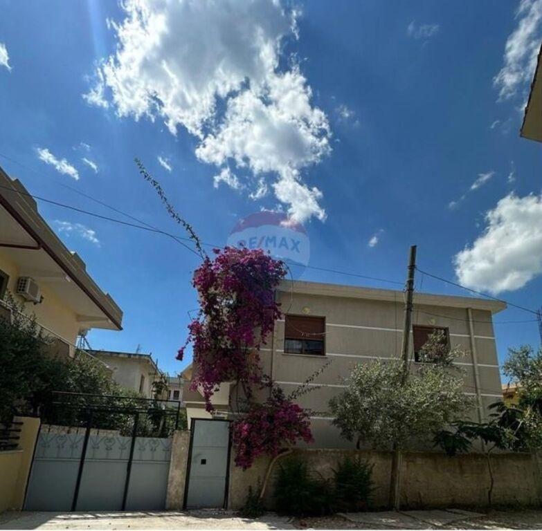 Shtëpi private në shitje në Rruga Haxhi Xhyherri, Vlorë, 200 m². Foto 2 nga 8