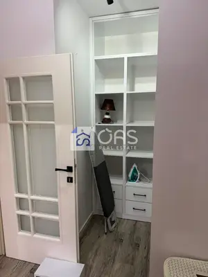 Apartament 2+1 me qera në Bulevardi Zogu I, Tiranë, 80 m². Foto 7 nga 12