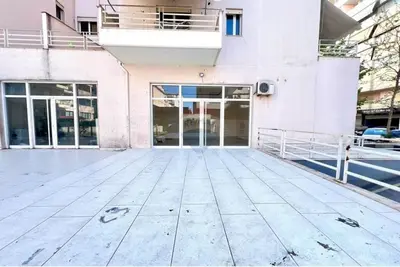 Shop for rent in Albano dhe Romina, Vlorë, 50 m². Photo 5 of 9