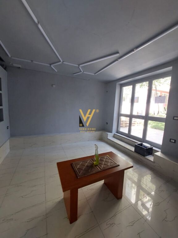 Dyqan me qera në Zogu i Zi, Tiranë, 70 m². Foto 3 nga 3