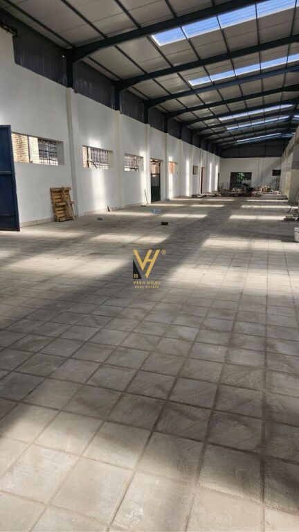 Magazinë me qera në Yzberisht, Tiranë, 1 000 m²