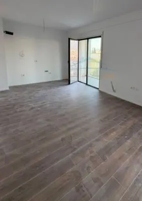 Apartament 2+1 në shitje në Rruga Sadik Petrela, Tiranë, 100 m². Foto 2 nga 3
