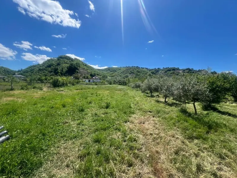 Terreno in vendita ad Arbane, Tirana, 2.300 m²