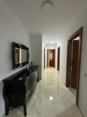 Apartament 2+1 në shitje në Kompleksi Kontakt - Elegant Apartment, Tiranë, 120 m². Foto 4 nga 7